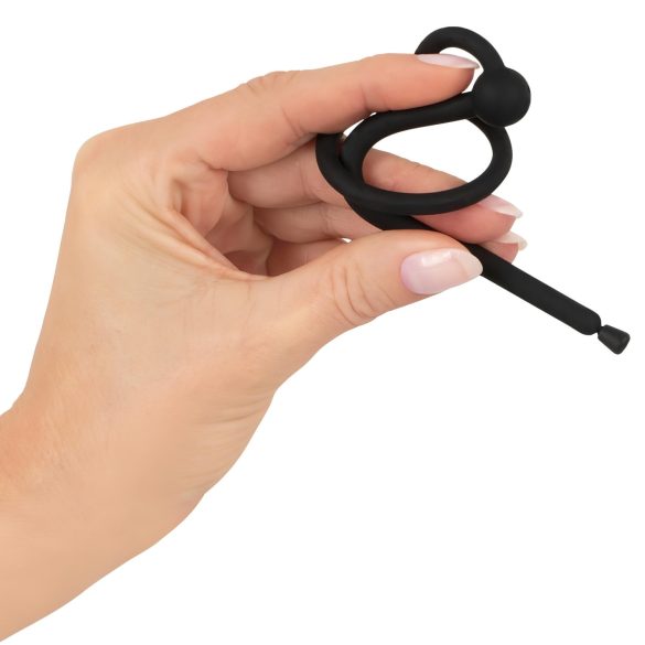 Penisplugg – silikon dilatator med glansring (0,6 mm) – svart