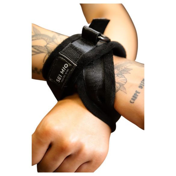 Sei Mio - kryssarmbånd (svart)