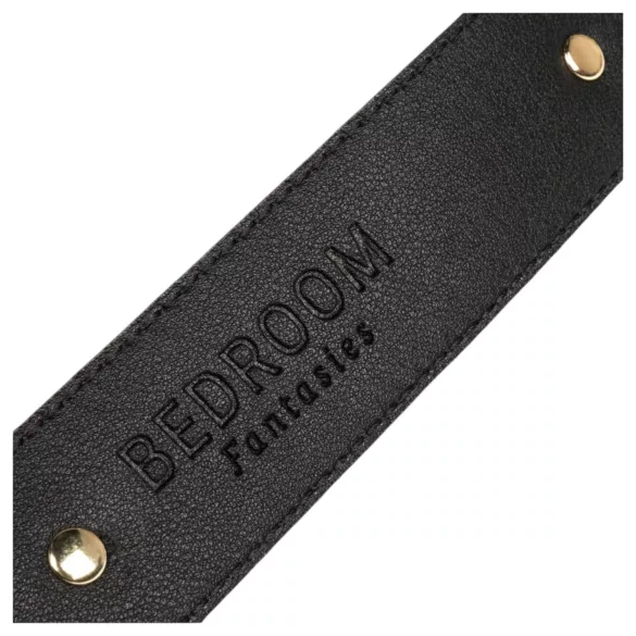 Bedroom Fantasies - 12-delt BDSM-koffert (svart)